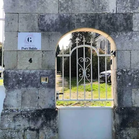 بيت للعطل Le Gite du Port Huble